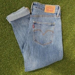 721 Vintage Wash High Waisted Levi's